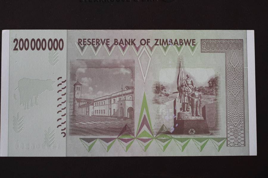 Zimbabwe *** $200 MILLION *** Great unc