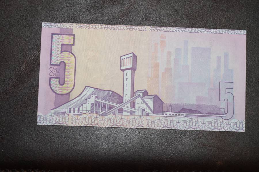 Stals First and only issue *** R5 *** Selling all notes