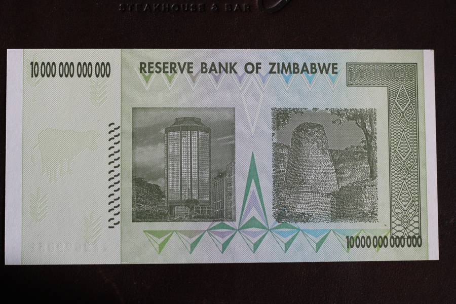 Zimbabwe *** $10 trillion *** Please grade from photos