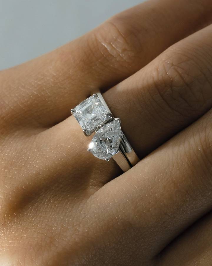 Pear Asscher Toi et Moi Ring