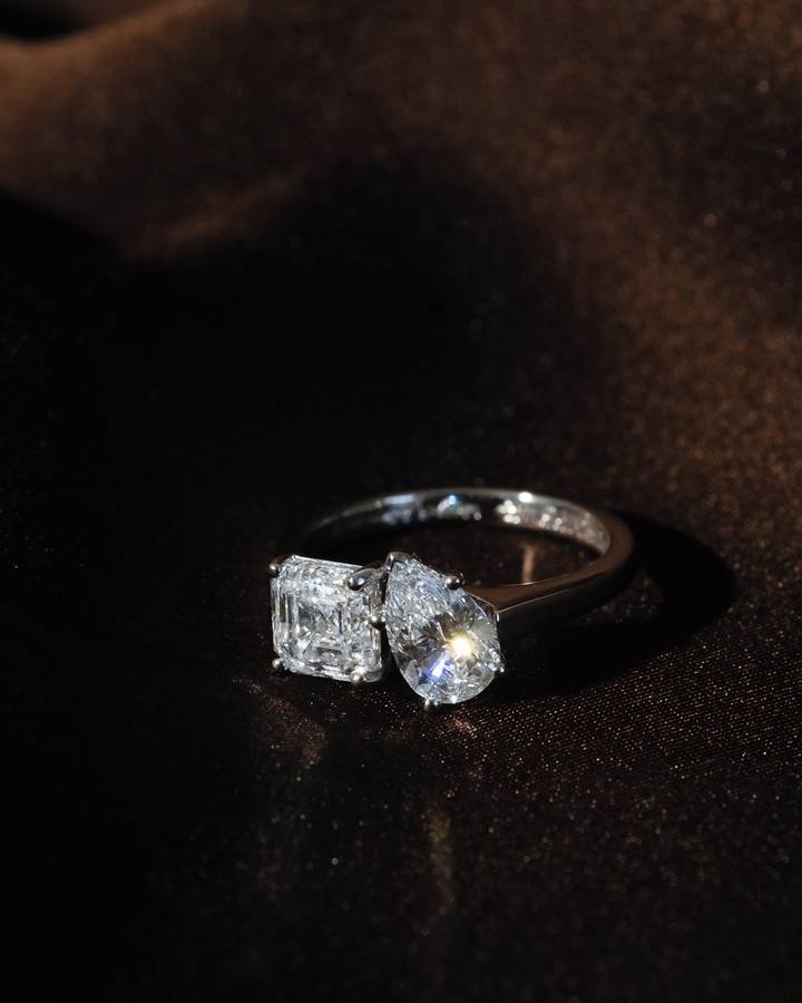 Pear Asscher Toi et Moi Ring