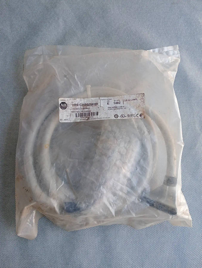 Prewired Cable for 1769-OB32 module 1492-C025K69 - NEW