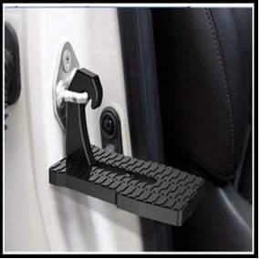 SUV Door Step to Reach Roof