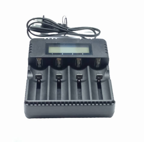 EA027B -  Multifunction Lithium Battery charger for 26650 , 18650 , 16340 etc 3000mA  4 Batteries