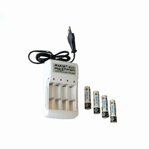 EA027D - Universal 4 Channel Ni - Cd Battery Charger. Includes 4 x AA Rechargeable Ni-Cd Batteries
