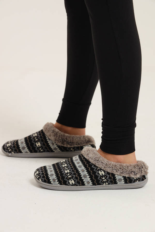 Dearfoams Unisex Chelsea Secure-fit Closed Back Memory Foam Comfort Slip on Loafer with Rubber So...