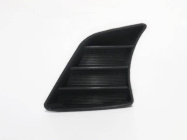 Hilux  Front Right Bumper Grill  Without Fog Lamp Hole 2011-2016