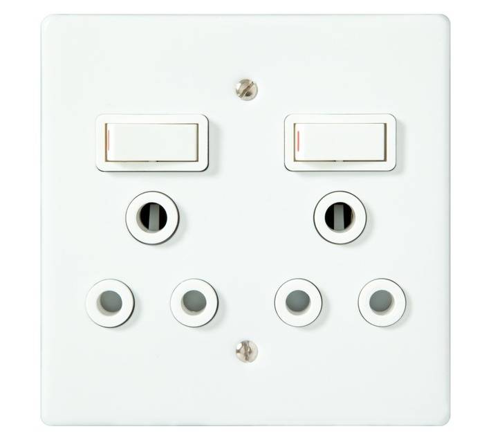 Crabtree Complete Double Socket (4x4)