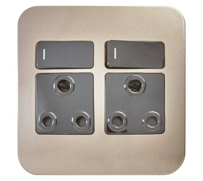 Veti Switch Plug Double - Black/Bronze