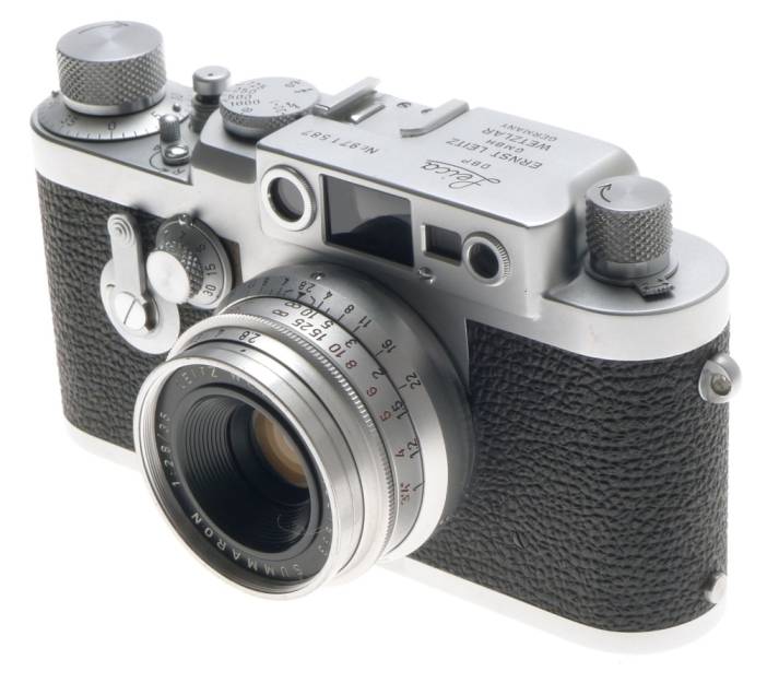SUMMARON SILVER 1:2.8/35mm SCREW MOUNT M39 LENS WITH LEICA IIIG FILM CAMERA f=35