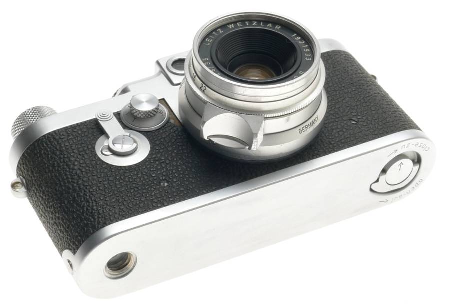 SUMMARON SILVER 1:2.8/35mm SCREW MOUNT M39 LENS WITH LEICA IIIG FILM CAMERA f=35