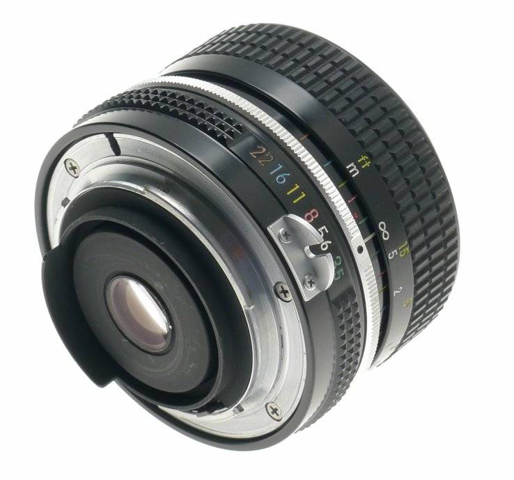 NIKON 1:3.5/28mm NIKKOR SLR CAMERA LENS f=28mm CLEAN EXCELLENT WIDE ANGLE