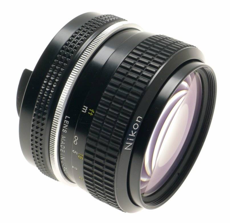 NIKON 1:3.5/28mm NIKKOR SLR CAMERA LENS f=28mm CLEAN EXCELLENT WIDE ANGLE