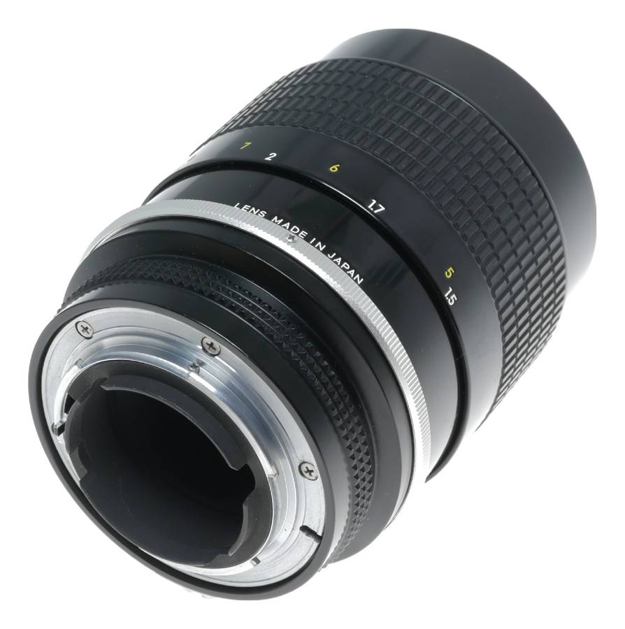 Nikkor 135mm 1:2.8 Nikon tele lens 2.8/135 Vintage SLR optics
