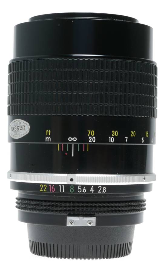 Nikkor 135mm 1:2.8 Nikon tele lens 2.8/135 Vintage SLR optics