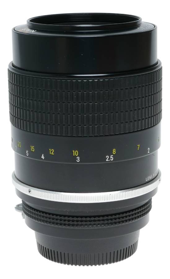 Nikkor 135mm 1:2.8 Nikon tele lens 2.8/135 Vintage SLR optics