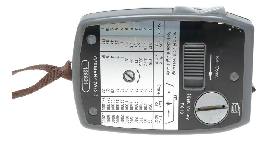 Gossen Lunasix Exposure meter set with leather case strap and manual