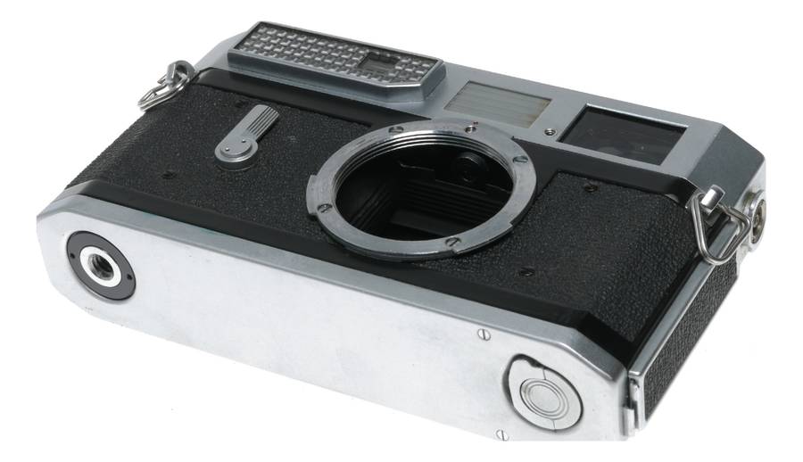 Canon Model 7 chrome vintage film camera 35mm rangefinder with case