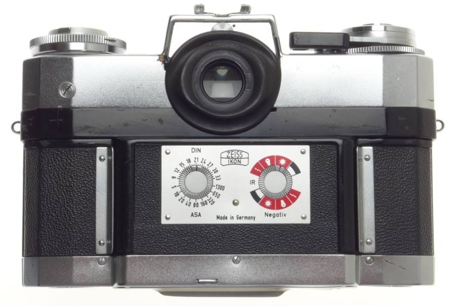 ZEISS IKON CONTAREX ELECTRONIC SLR VINTAGE FILM CAMERA DISTAGON 1:4 f=35mm LENS
