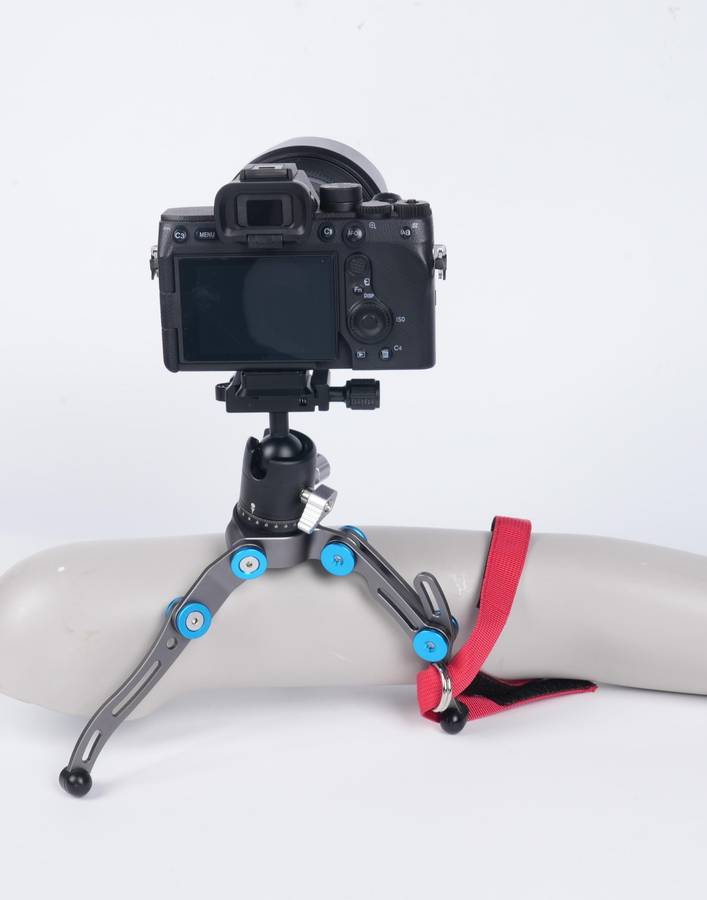 IdolFoto IFC02 Transformers Portable Flexible Tripod NEW Item (Special order, delivery 14-21 days)