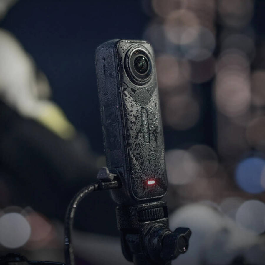 INSTA360 - X5 - ALL WEATHER USB CHARGING COVER