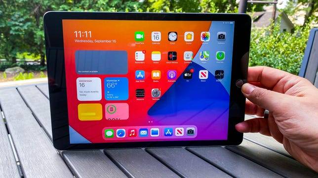 Apple iPad 8th Gen 128Gb WiFi + Cellular