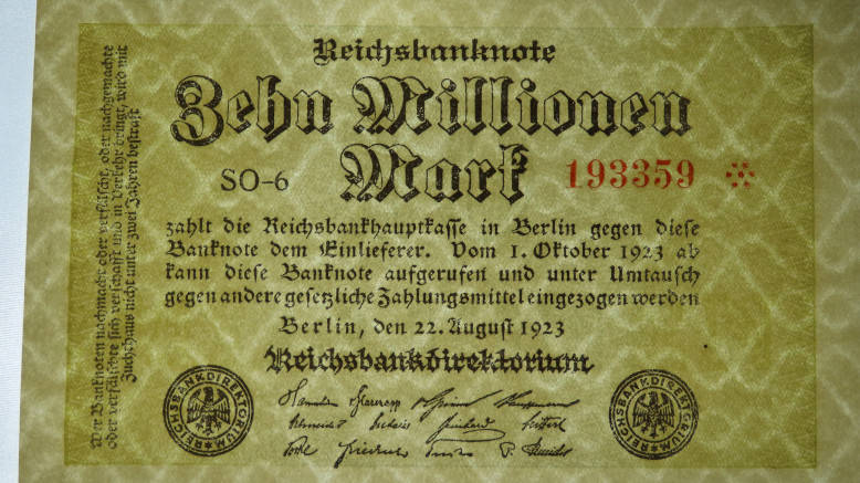 Germany - 10 Million Mark, 1923, p-106c Lattice Watermark