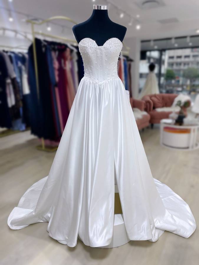(Rental) Alyssa, boob tube satin A-line wedding dress.