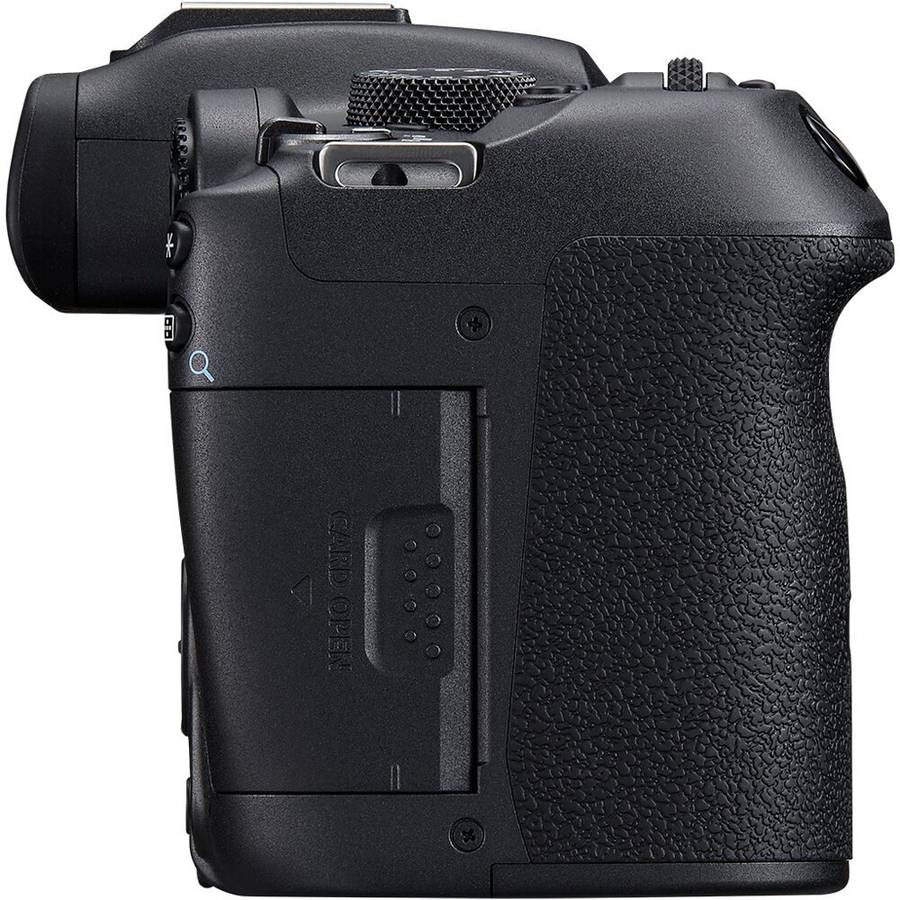 Canon EOS R7 + RF 18-150mm Lens