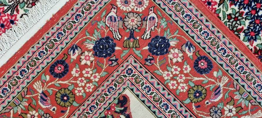 Very Fine Persian Qum Carpet 205cm x 140cm Hand Knotted