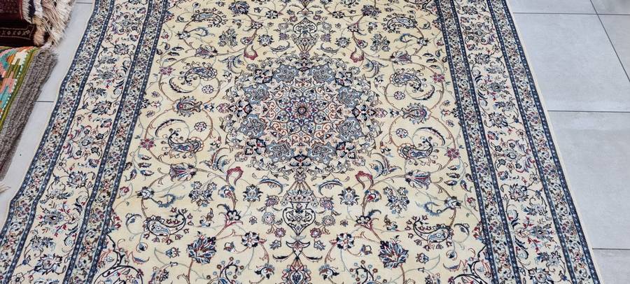 Very Fine Persian Nain Carpet (6LA) 300cm x 205cm Hand Knotted
