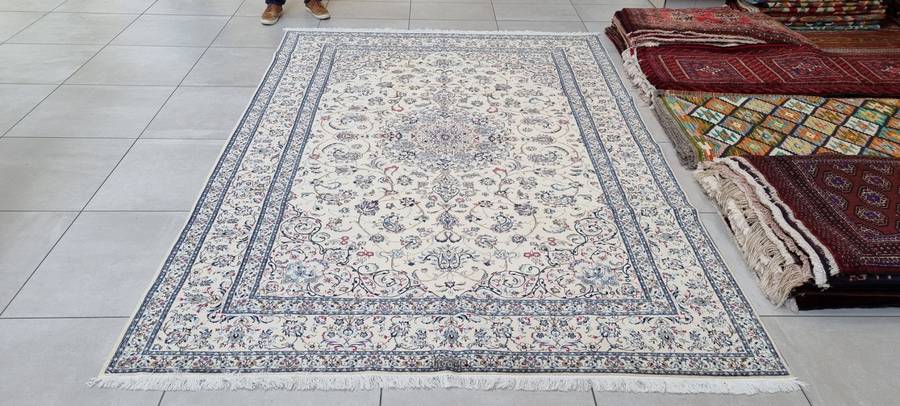 Very Fine Persian Nain Carpet (6LA) 300cm x 205cm Hand Knotted