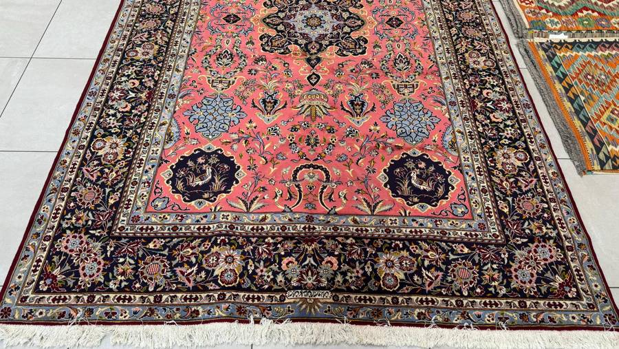 Very Fine Persian Kashan Carpet 335cm x 222cm Hand knotted