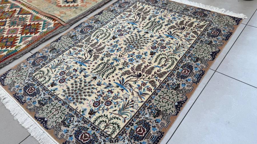 Very Fine Persian Nain Carpet (6LA) 157cm x 117cm Hand Knotted