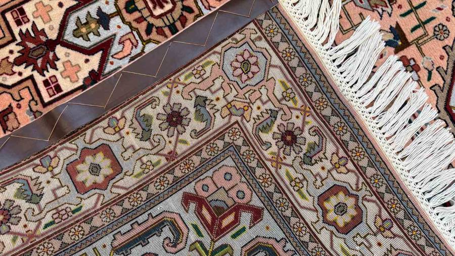 Very Fine Persian Tabriz Carpet 155cm x 100cm Hand Knotted