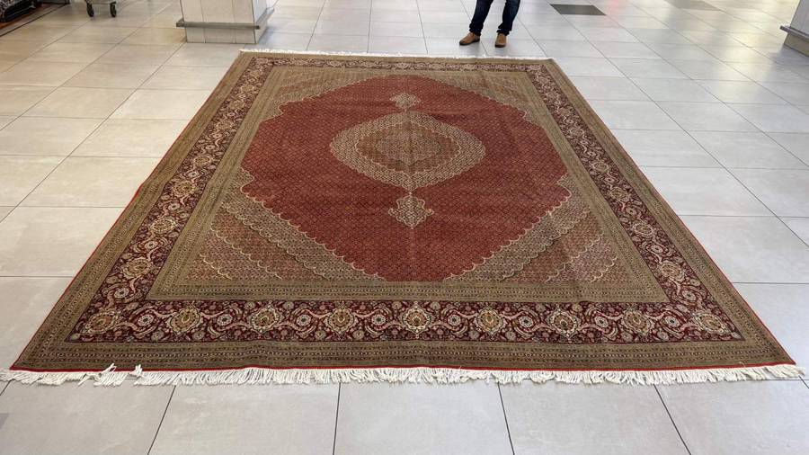 Very Fine Persian Tabriz Carpet 400cm x 300cm Hand Knotted