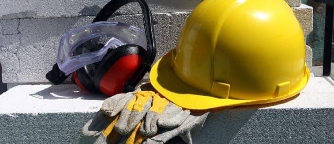Refusal to Wear PPE: Information & Advice for Employers