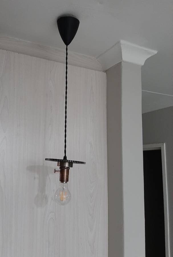 Hanging Gear Light