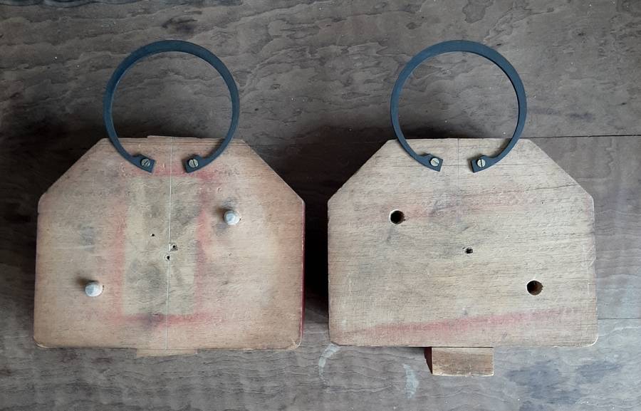 Red hanging Thrust Rod shapes