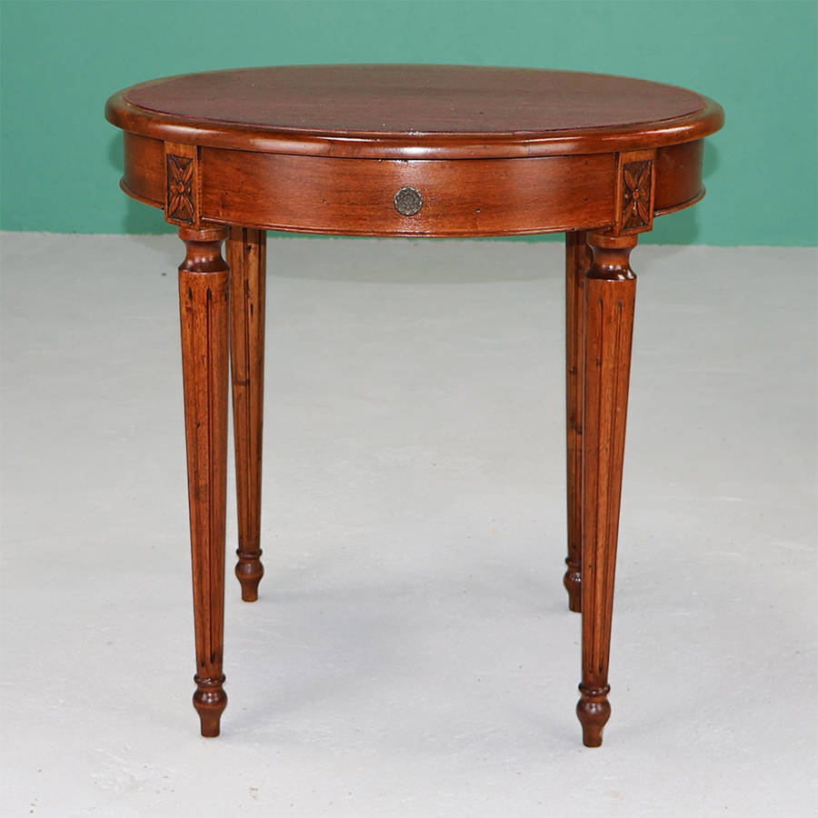 Circular Lamp Table
