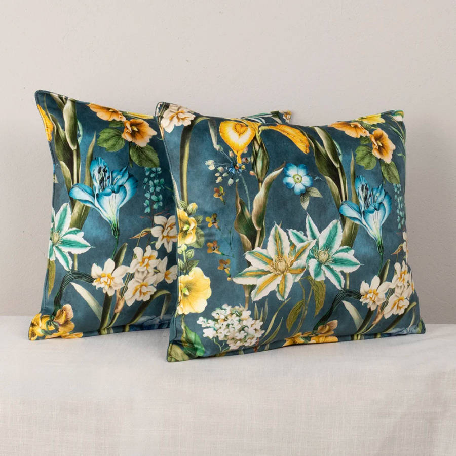 Floral On Emerald Green Scatters