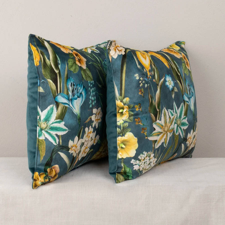 Floral On Emerald Green Scatters