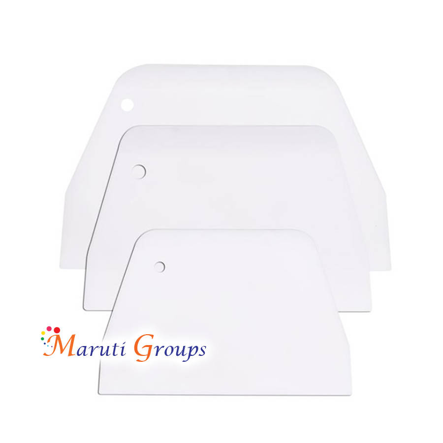 Cake Scraper - Cake Decorating - 13.7cm x 9.8cm