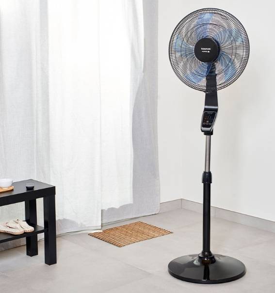 Fan Pedestal Black 3 Speed 50W "Boreal 16CR Digital"