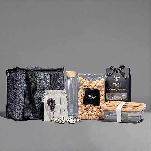 Yatta Deluxe Delicacies Hamper - Natural