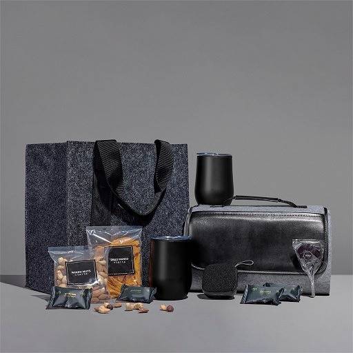 Yatta Lavishly Laden Hamper - Black