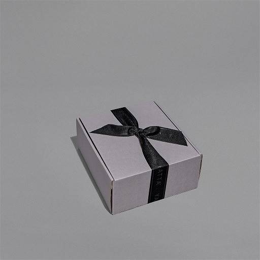 Yatta Simple Luxuries Hamper - Burnt Orange
