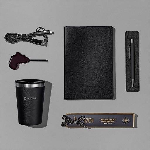 Yatta Supreme Selection Hamper - Black Only