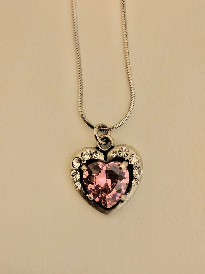 Necklace - Heart Pendant With Large Pink Stone on Chain. Silver Colour #ML090