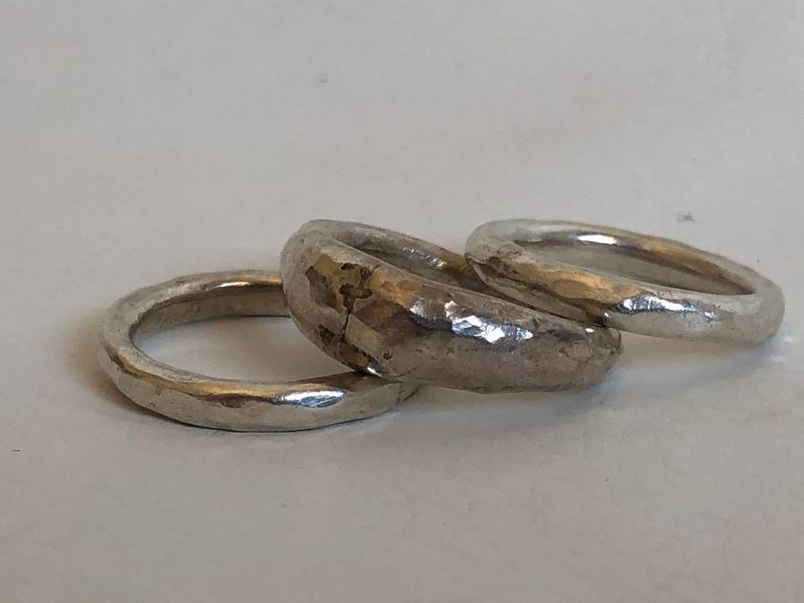 Set of 3 Silver Tone Hand Beaten Rings #ML434 R145 | Dimensions: Largest Is Size L, End Ring Is M